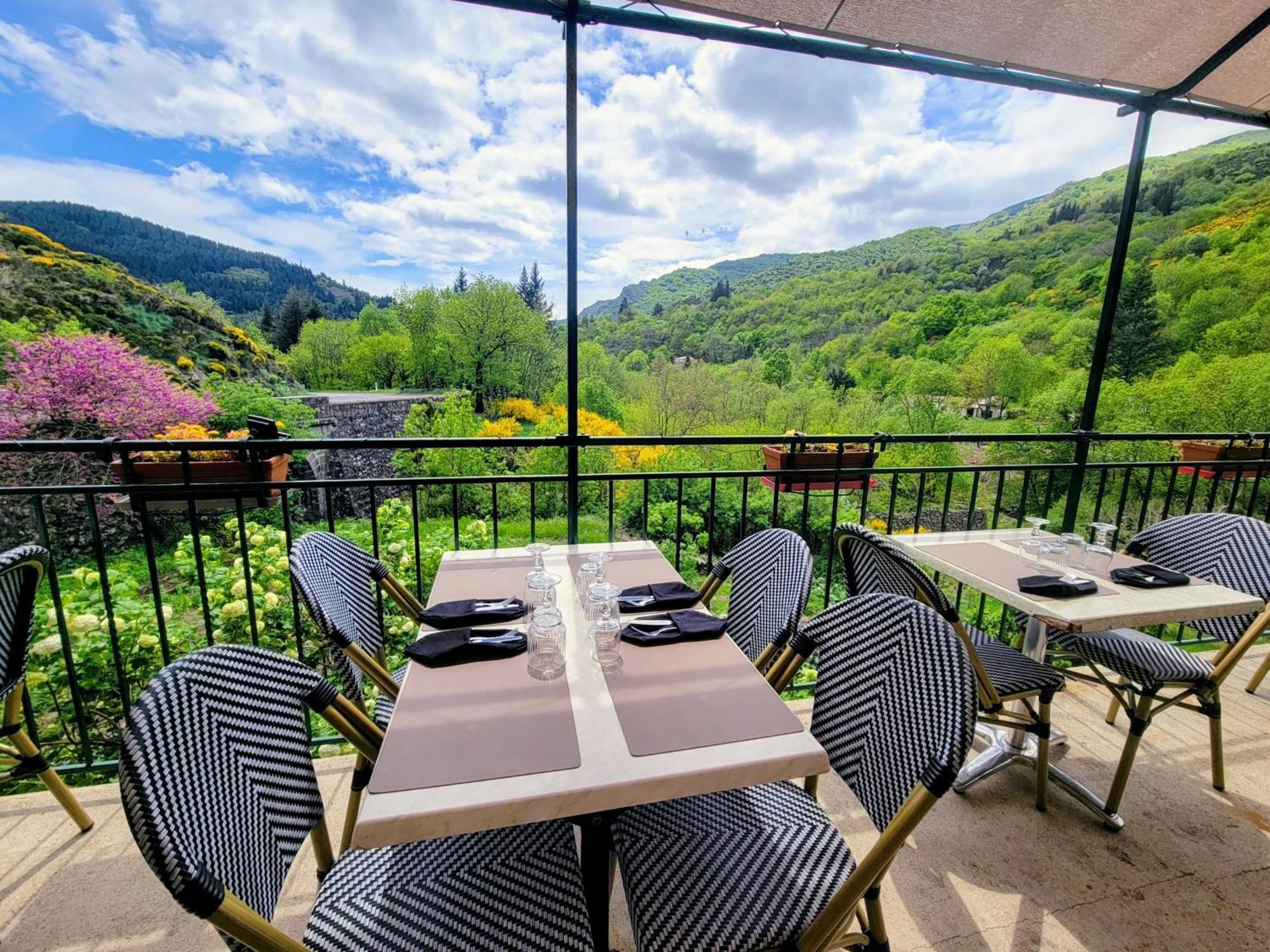 Auberge Arthea Laviolle ภายนอก รูปภาพ