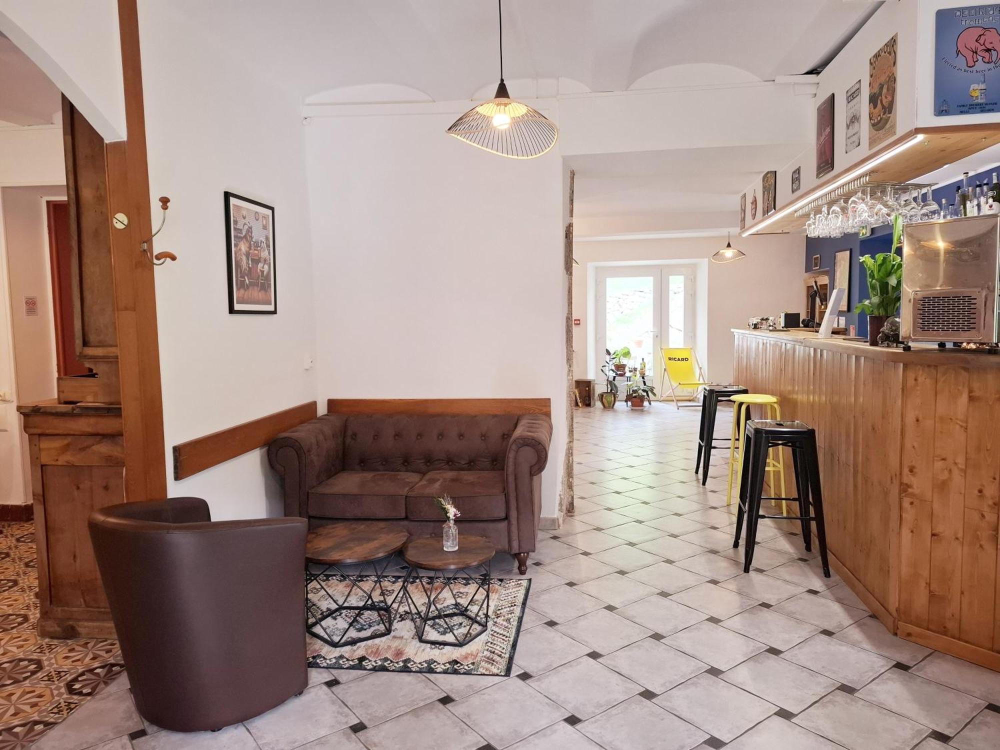 Auberge Arthea Laviolle ภายนอก รูปภาพ